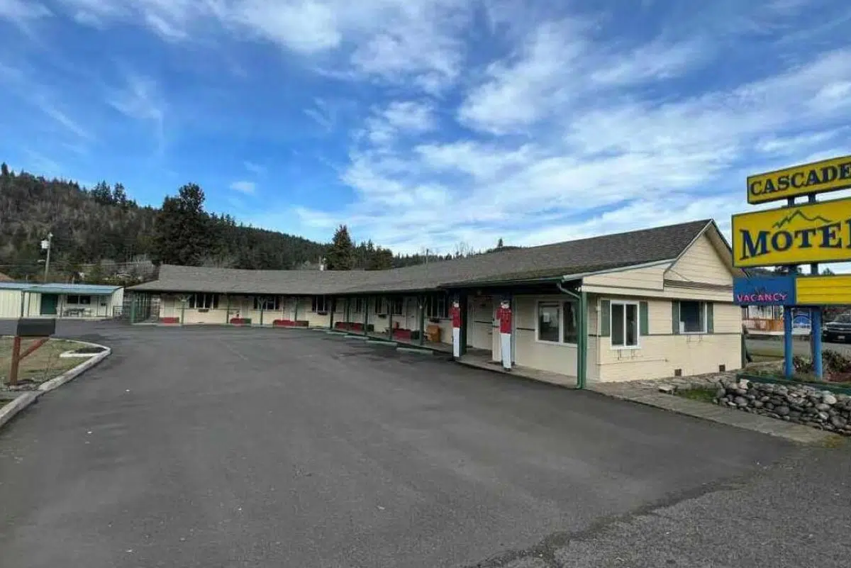 CASCADE MOTEL